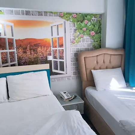 Center Hotel 3*
