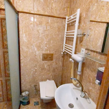 Hotel Center 3*